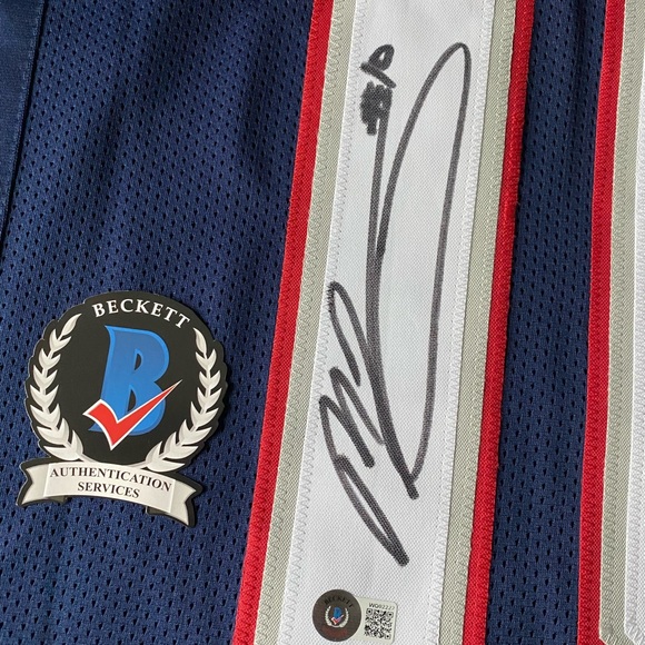 🔥 🔥 Mac Jones Signed Jersey (Beckett COA) - Picture 3 of 3